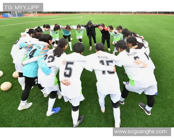 巴西女足与智利女足激战正酣谁将赢得南美洲女足荣耀之战